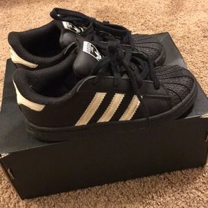 Black white adidas shoes